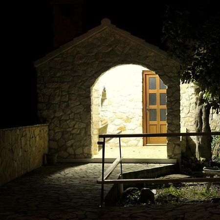 Вилла Grandpa Mate House Dragove Экстерьер фото