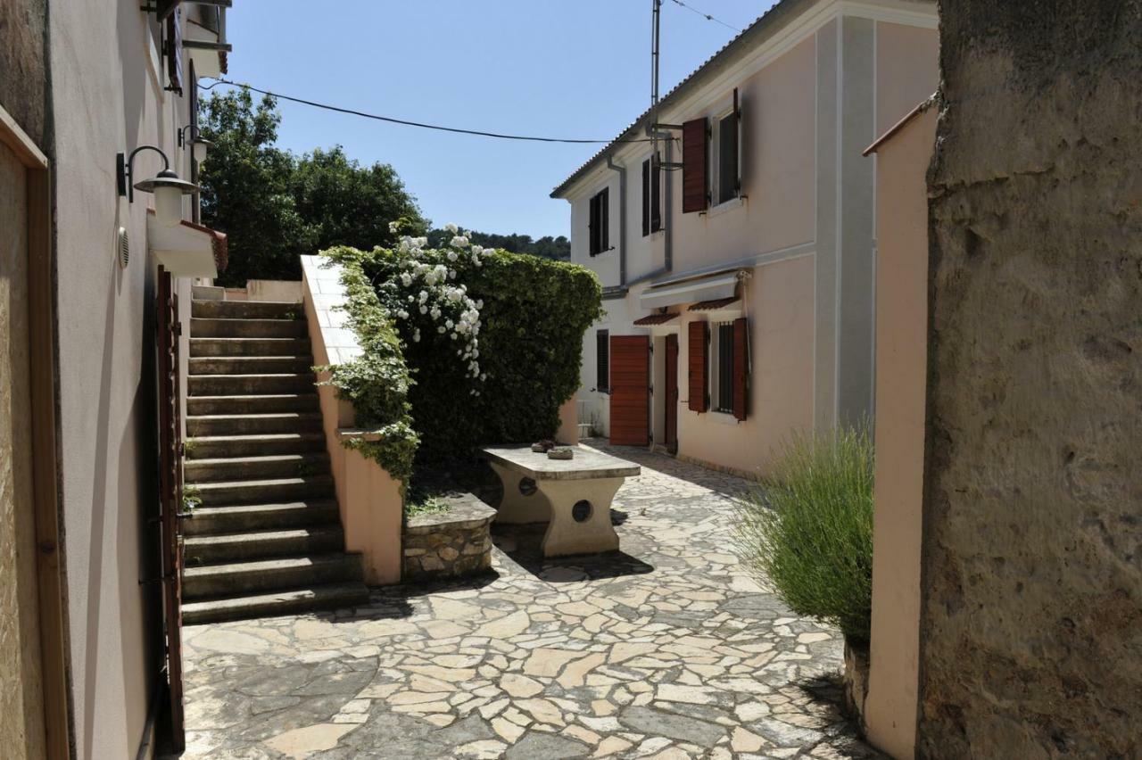 Вилла Grandpa Mate House Dragove Экстерьер фото